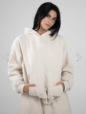 COMFORT HOODIE
